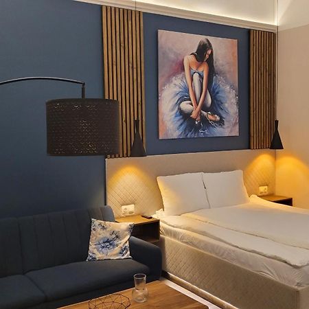 Glamour Apartman Gyula Eksteriør bilde