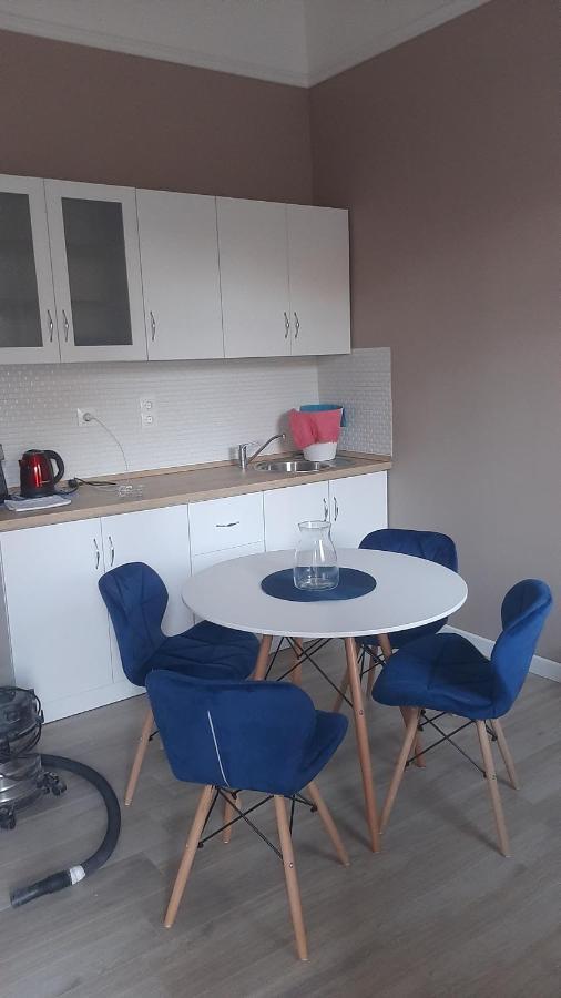 Glamour Apartman Gyula Eksteriør bilde