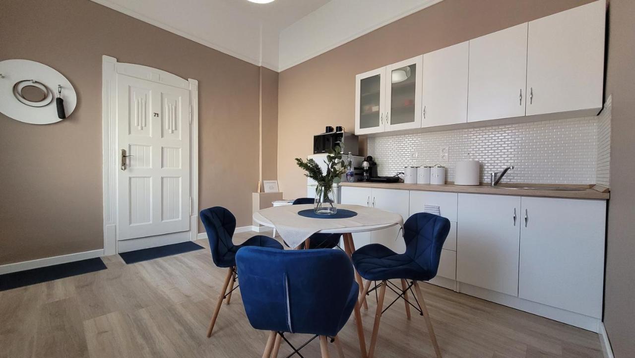 Glamour Apartman Gyula Eksteriør bilde