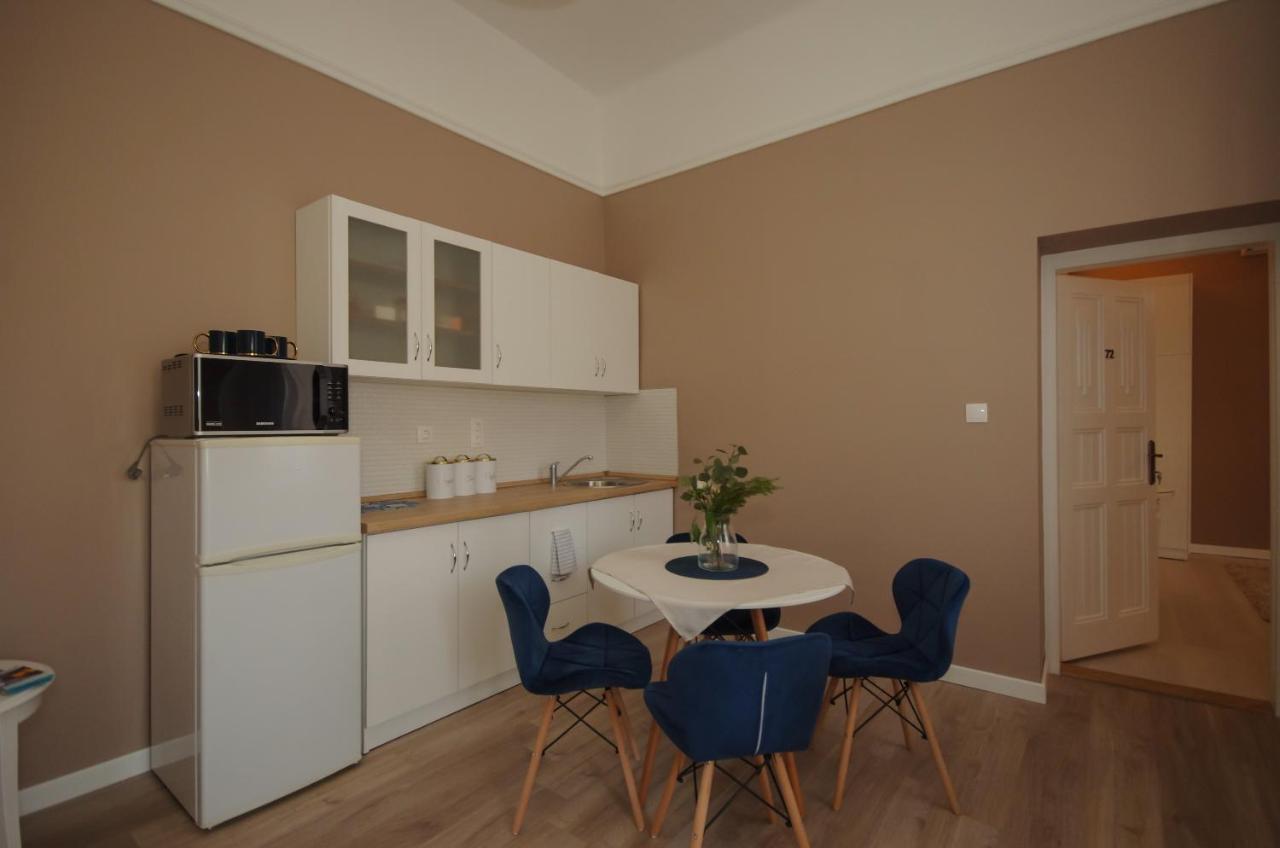 Glamour Apartman Gyula Eksteriør bilde