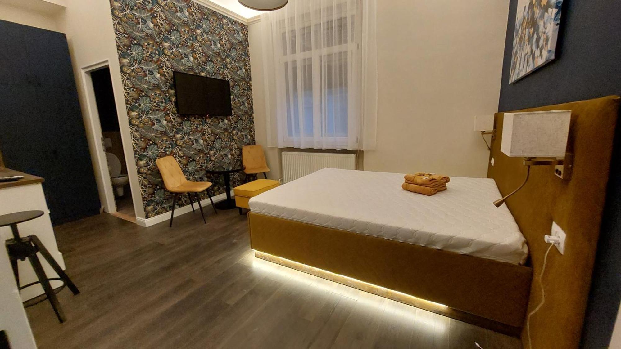 Glamour Apartman Gyula Eksteriør bilde
